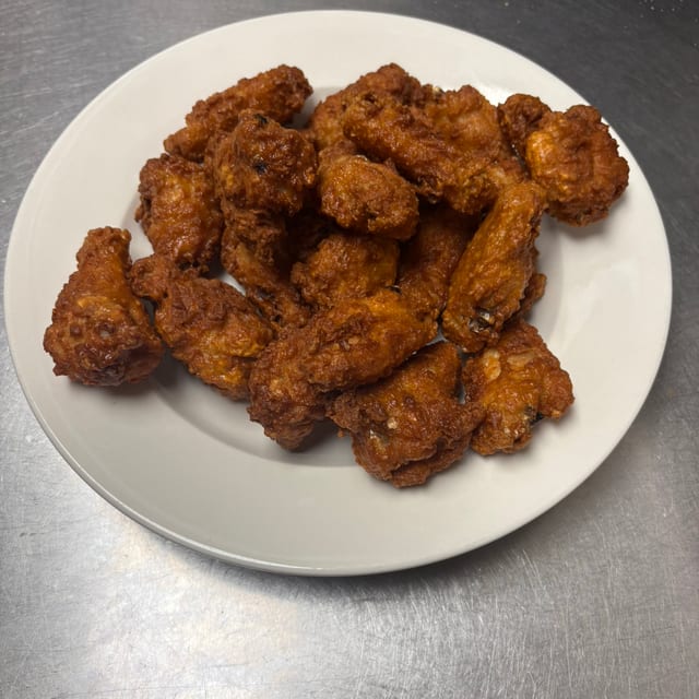 Chicken Wings (20 Pieces).