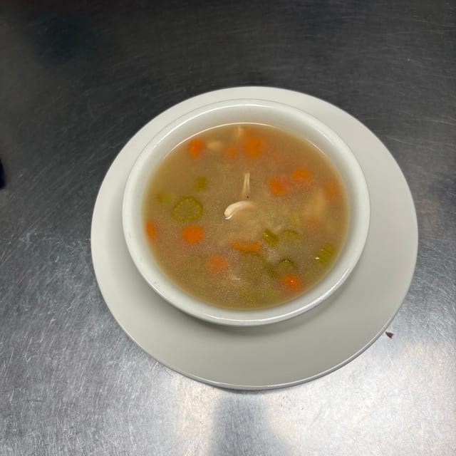 Homemade Chicken ‘n’ Rice Soup Bowl (16oz).