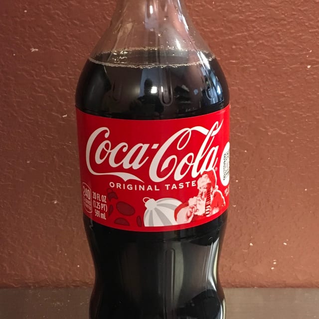 Coke (20 oz).