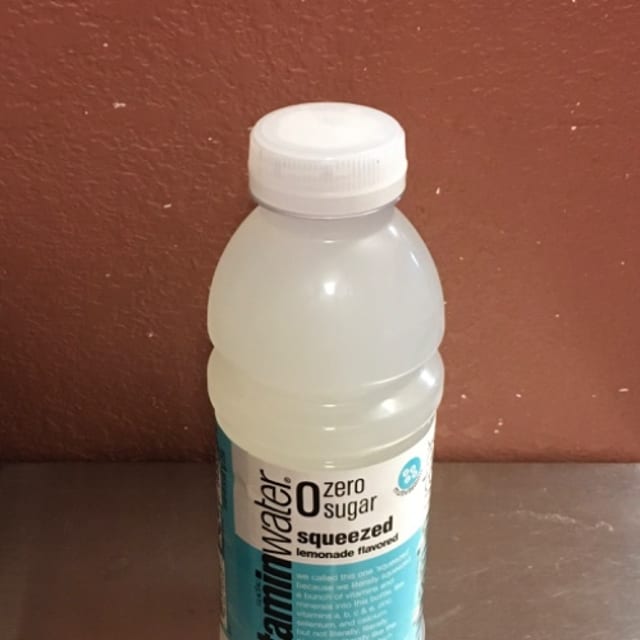 Vitamin Water zero sugar squeezed lemonade.
